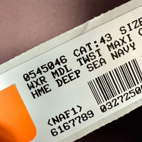 Lands'‎ End Women's M-L LONG Deep Sea Navy Twist Front Knee Length Swim Skirt - Picture 5 of 6